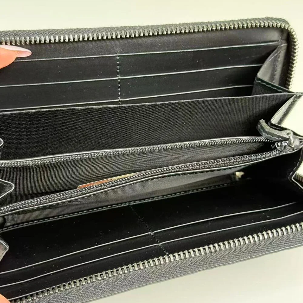 Gucci Black GG Logo Printed Wallet with Classic Logo Design